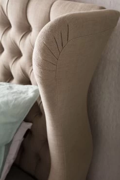 Bett City Spirit Linen Natural 160x200cm -Bestes Möbelkollektions Geschäft 0c531ac32e0a84f275fe31400189c8d8acd31675