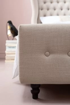 Bett City Spirit Linen Natural 180x200cm -Bestes Möbelkollektions Geschäft 1bfc945c9a781f61fd49c7fcb0c840b9763a401b