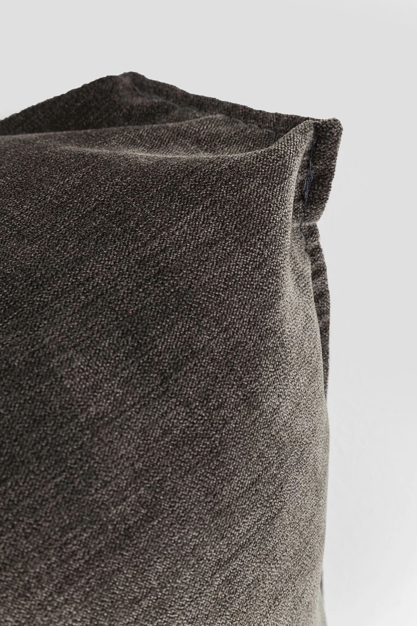 Infinity Kissen 60/40 Elements Dunkelgrau 7 Infinity Kissen 60/40 Elements Dunkelgrau – Bild 5