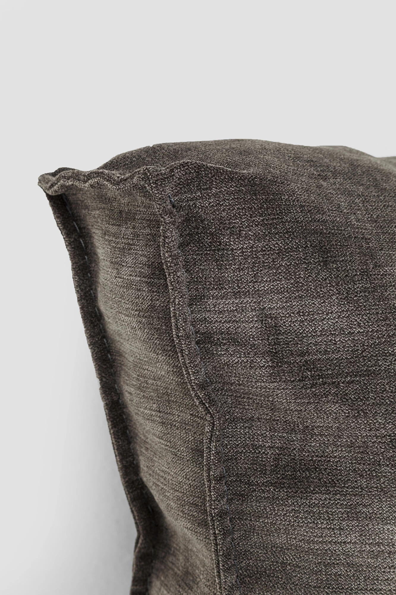 Infinity Kissen 60/40 Elements Dunkelgrau 6 Infinity Kissen 60/40 Elements Dunkelgrau – Bild 4