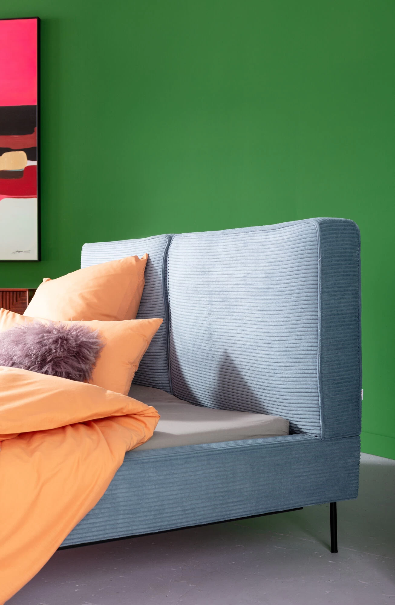 Bett East Side Cord Blau 160x200cm 5 Bett East Side Cord Blau 160x200cm – Bild 3