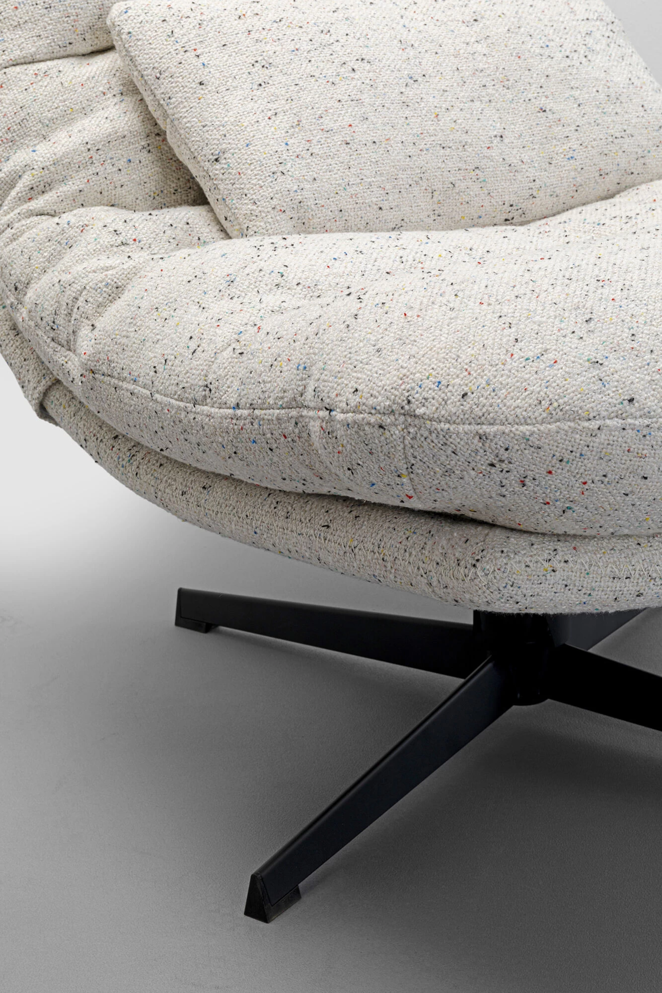 Drehsessel + Hocker Columbia 9 Drehsessel + Hocker Columbia – Bild 7