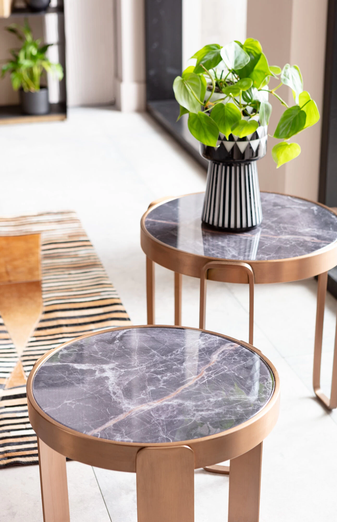 Couchtisch Perelli Brass (3/Set) 3 Couchtisch Perelli Brass (3/Set)