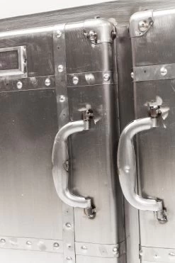 Kommode Buster 2-türig -Bestes Möbelkollektions Geschäft ac5ee6a1b3efcd3c8d6e1ad2ae47995cc60a7580