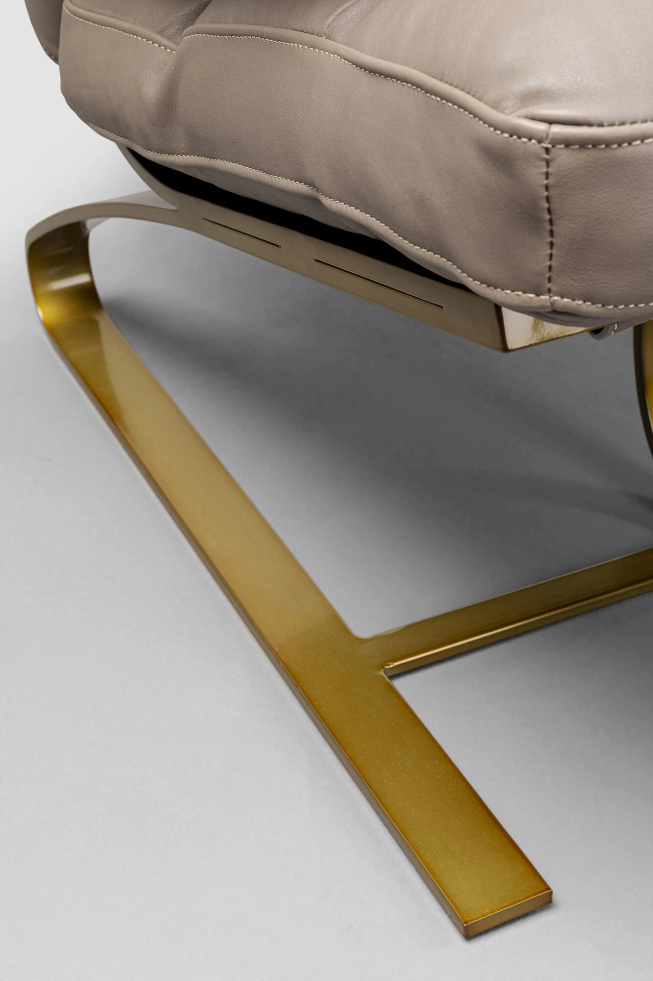 Sessel + Hocker Novel 13 Sessel + Hocker Novel – Bild 11