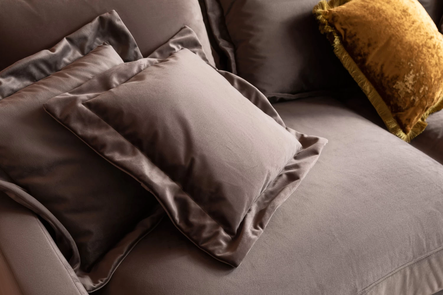 Sofa Lullaby 3-Sitzer Taupe 4 Sofa Lullaby 3-Sitzer Taupe – Bild 2