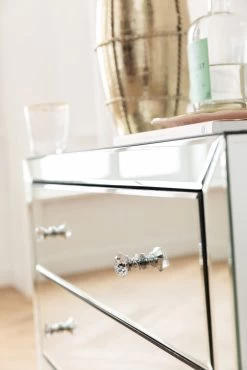 Kommode Luxury 3 Schübe -Bestes Möbelkollektions Geschäft ff3f15ab66d34aedda15aad77e3bdc53f96aadc6